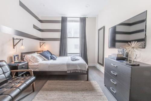 Downtown Central Studio w Fast WIFI Keyless Entry — 4-Star Luxury Hotel in Boston, United States