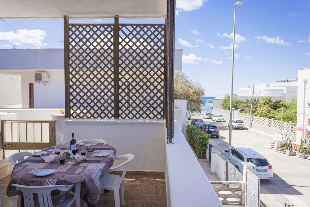 Torre Lapillo Apartment Sea View — 4-Star Luxury Hotel in Porto Cesareo, Italy