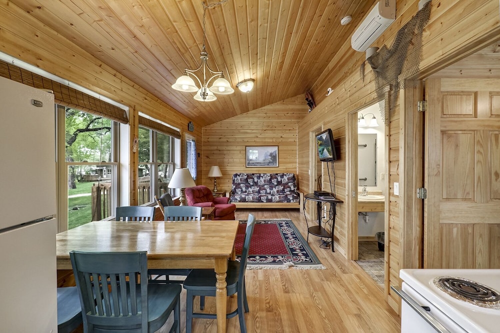 Swan Lake Resort & Campground - photo 19
