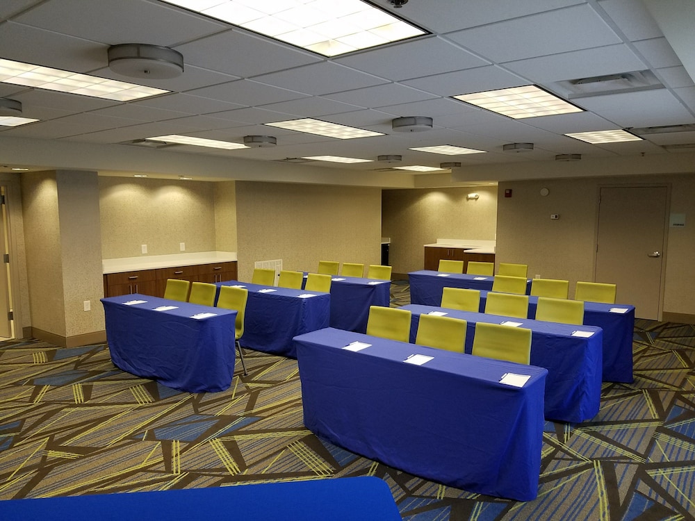 Holiday Inn Express Hotel & Suites Jacksonville South by IHG - photo 39