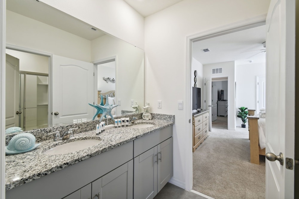 7704oml solterra Resort 7 Bedroom Home by RedAwning - photo 36