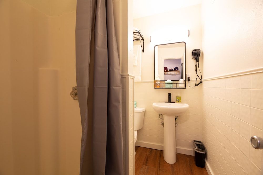 Wayside Inn - photo 5