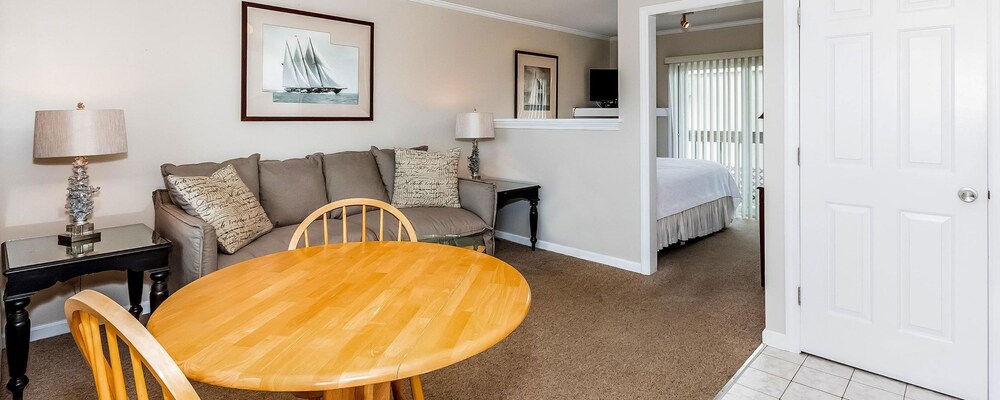 The Inn at Fairfield Beach - photo 27