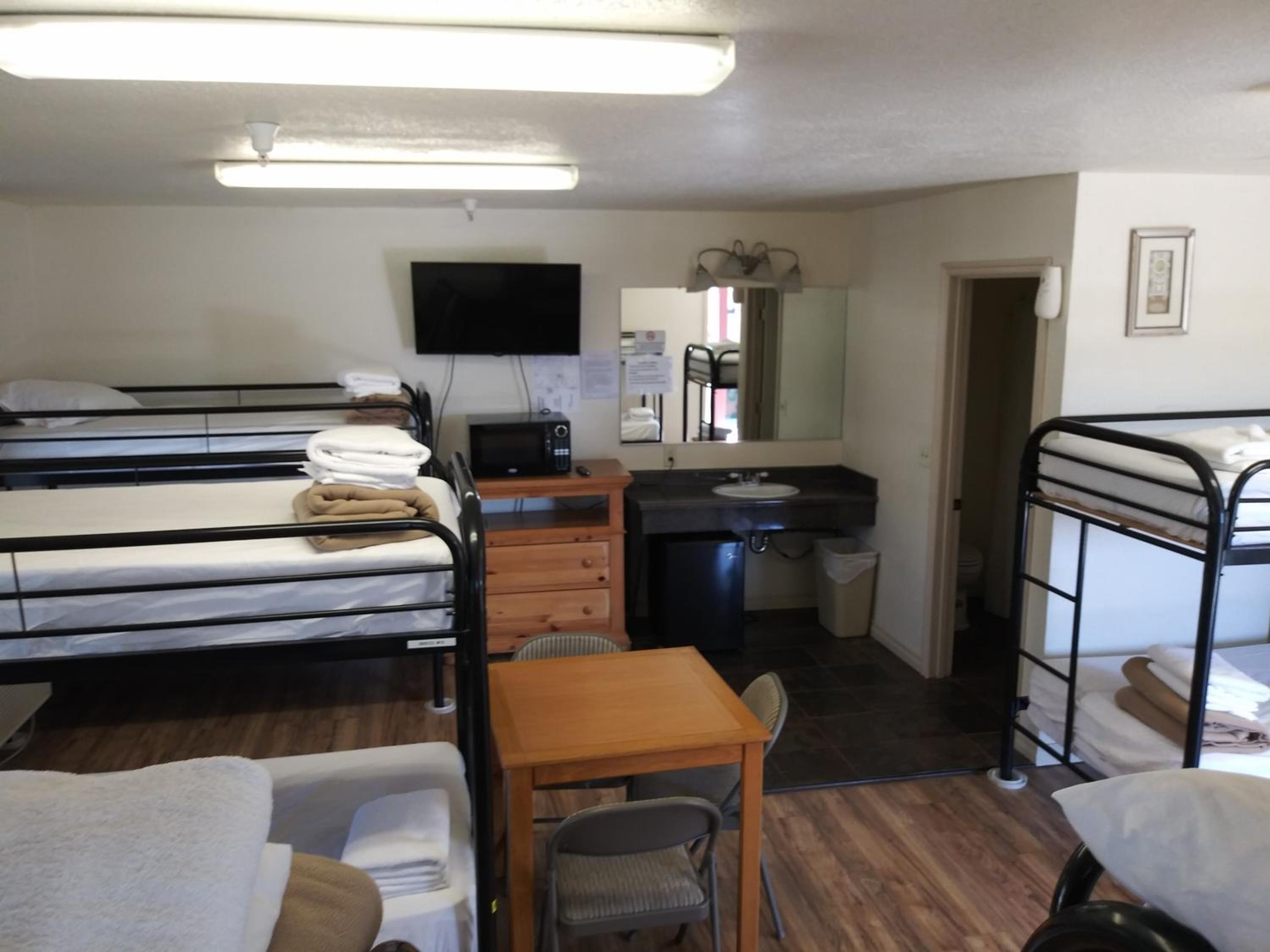 Whitney Portal Hostel And Hotel - photo 33