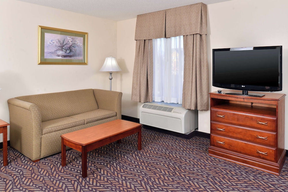 Hampton Inn & Suites Dayton Vandalia - photo 59