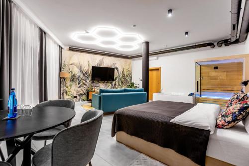 Warowna 2 Premium Spa Jacuzzi & Sauna — 4-Star Luxury Hotel in Pszczyna, Poland