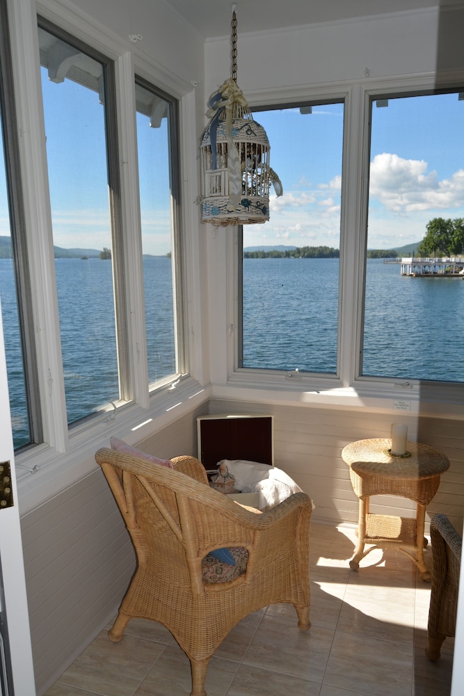 Boathouse Waterfront Lodging - photo 16