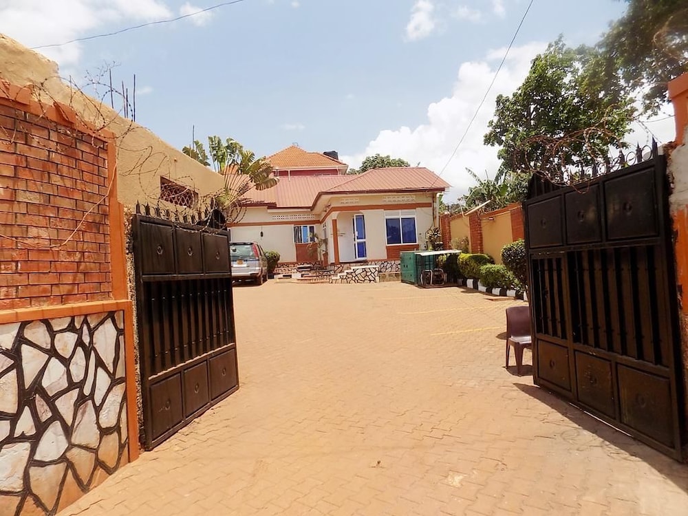 Star Royal Motel - last minute hotel in Kampala