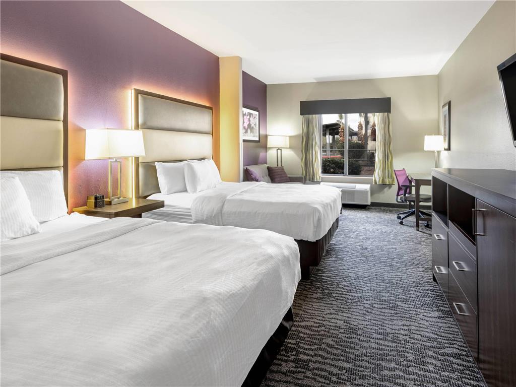 La Quinta Inn & Suites by Wyndham NW Tucson Marana - photo 37