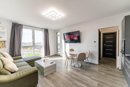 Premium 3 Rooms Apartament in Arad, Romania