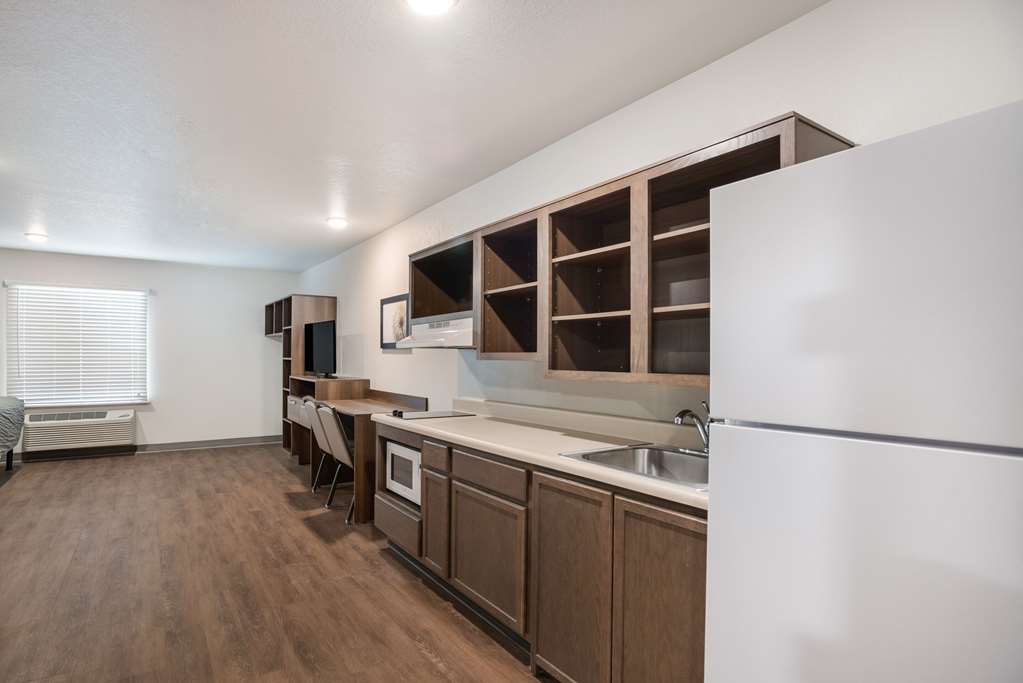 WoodSpring Suites Sulphur Lake Charles - photo 9