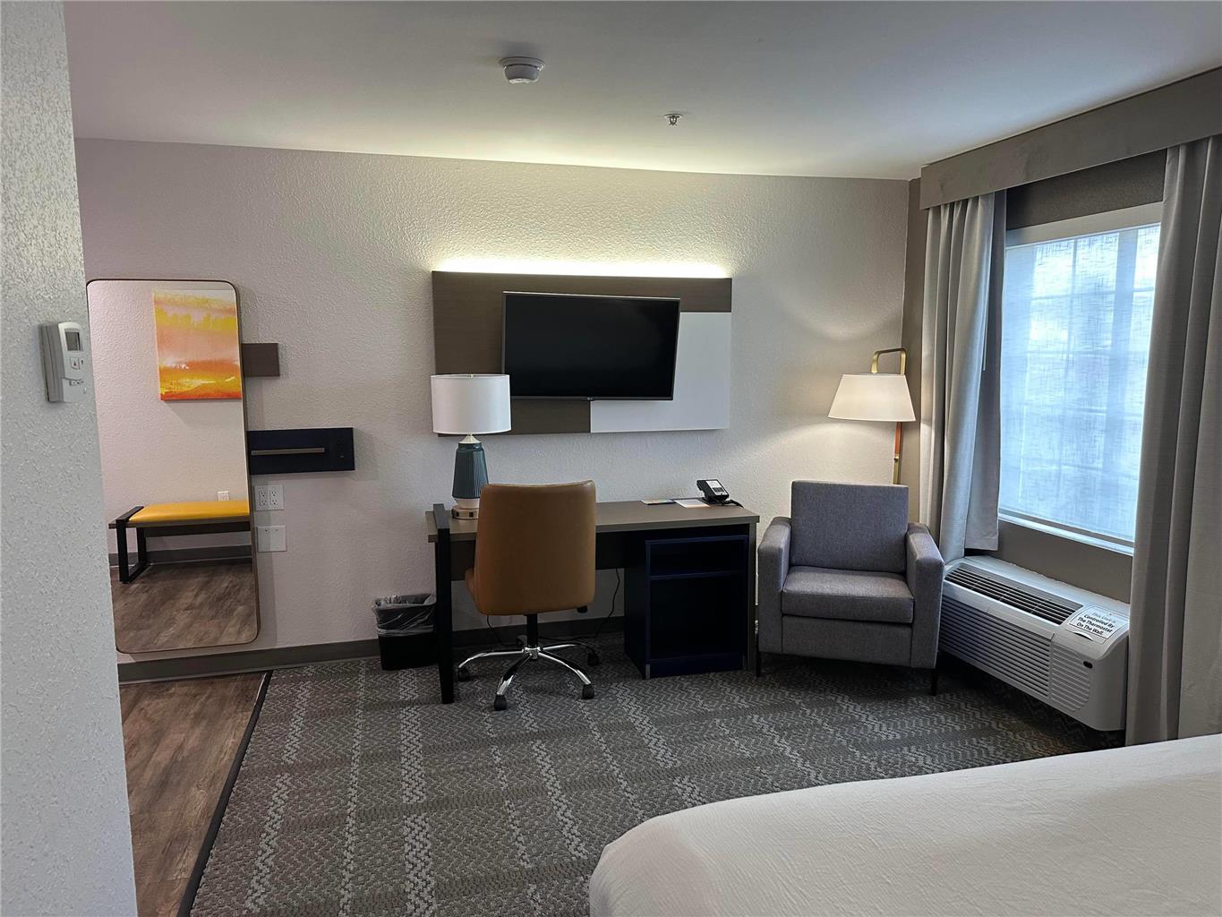 Comfort Inn & Suites Savannah Airport - photo 9
