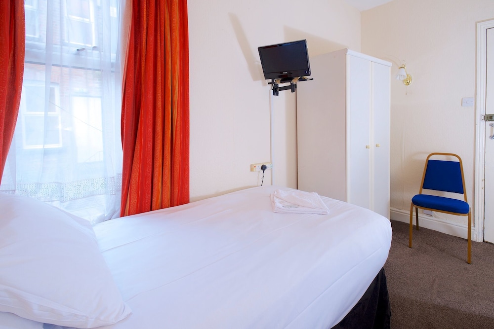 Glendevon Hotel — Bournemouth — photo 3