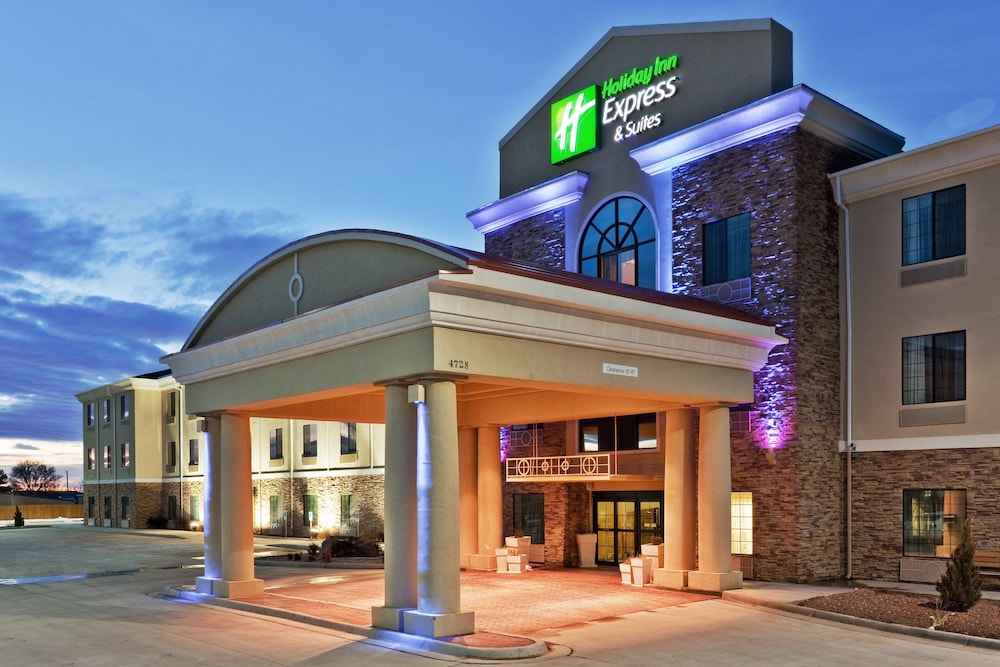 Holiday Inn Express Hotel & Suites Clovis by IHG - carbon neutral hotel in Clovis