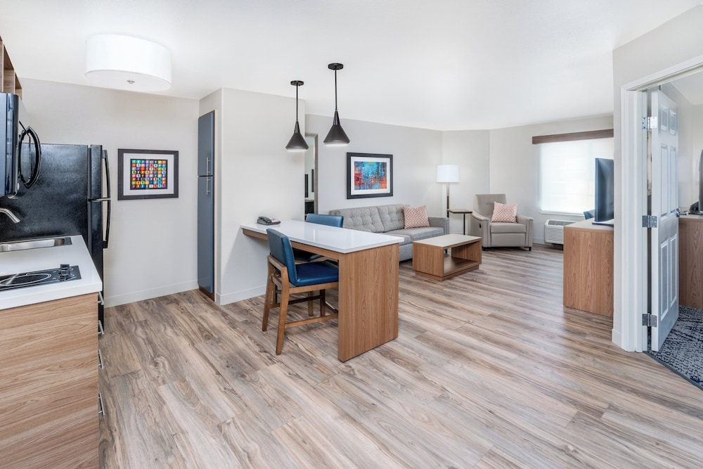 Candlewood Suites Denver Northeast Brighton by IHG - photo 8