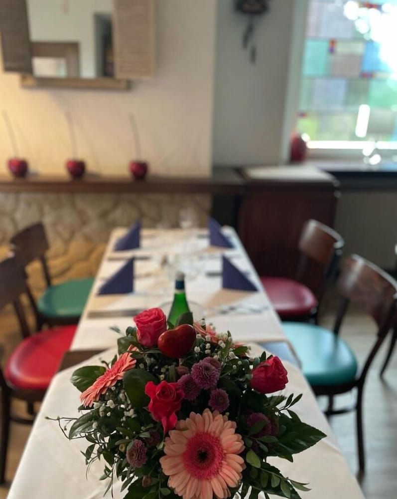 Gasthaus Bergblick — Buhl — photo 3
