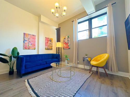 Spacious 1BR with Optional Parking Near McCormick Place Field Museum Adler Planetarium & Shedd Aquarium — 4-Star Luxury Hotel in Chicago, United States