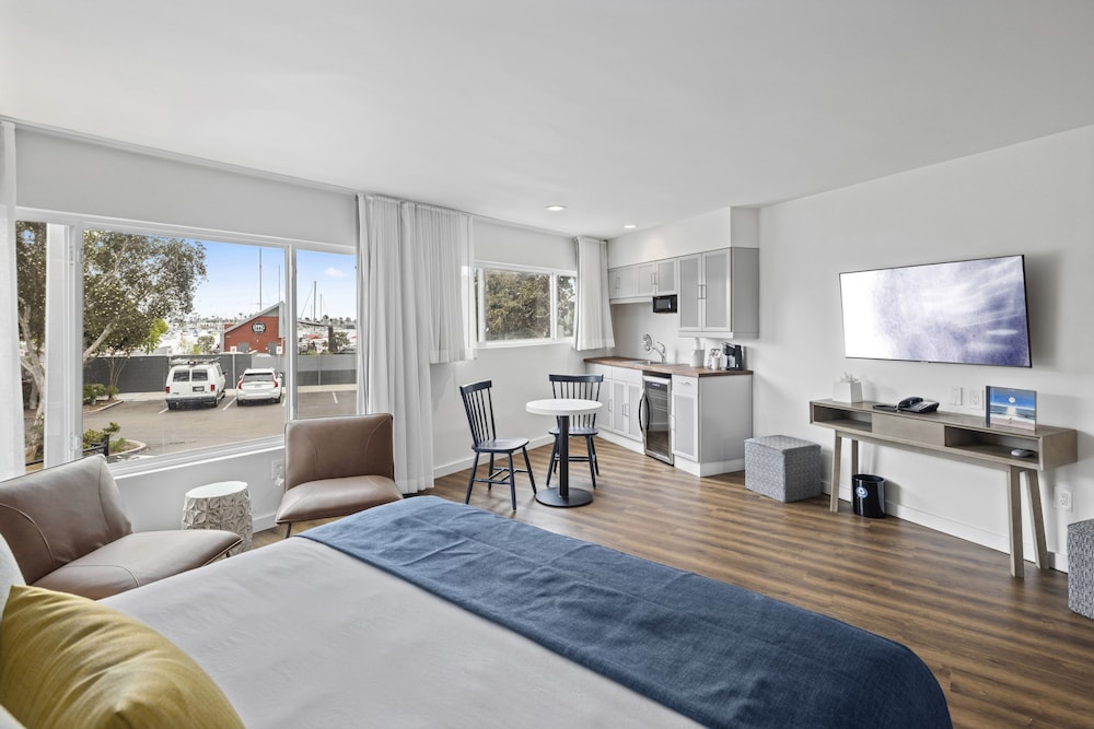 Sea Harbor Hotel - photo 22