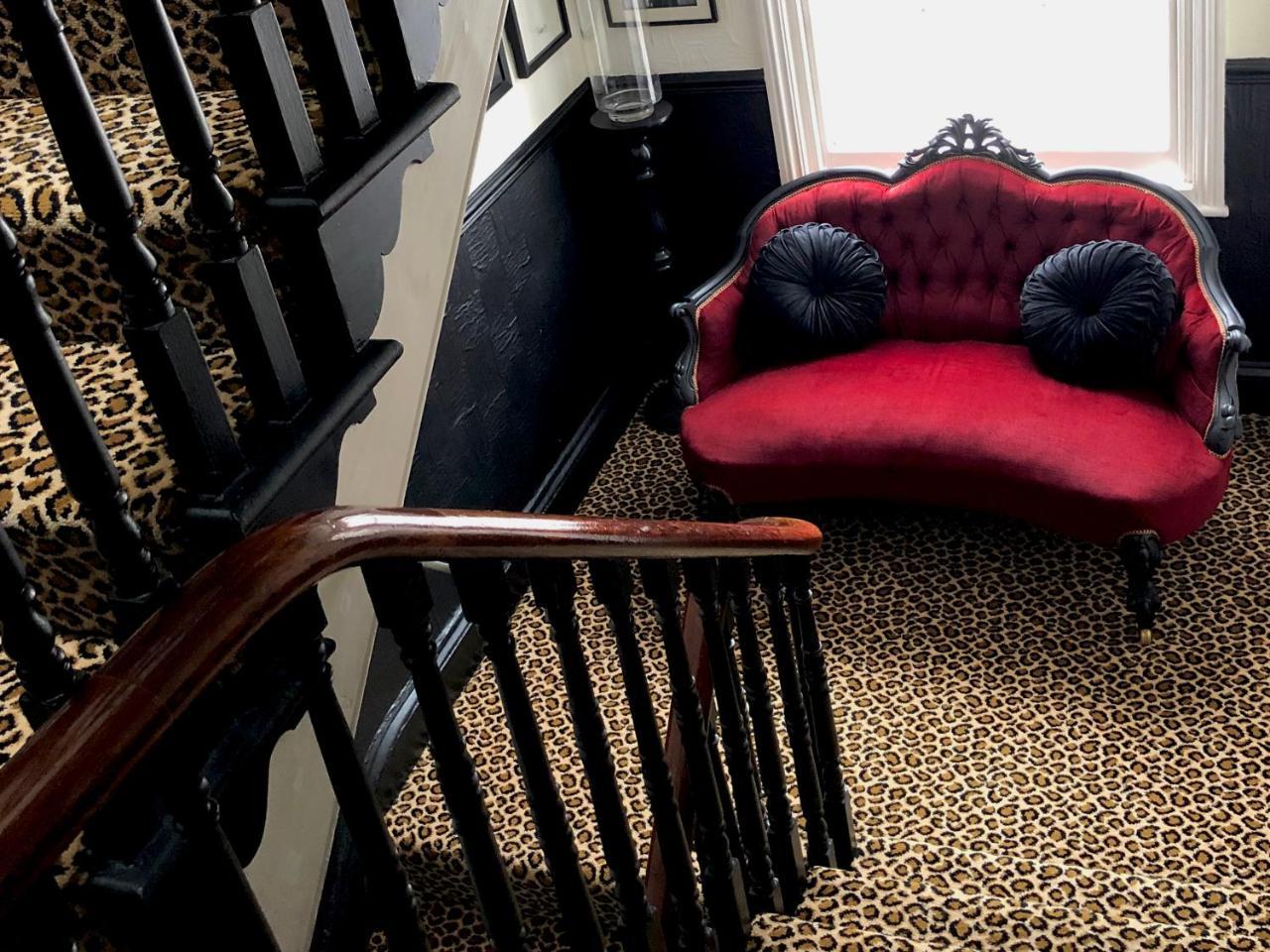 High Tor Guest House