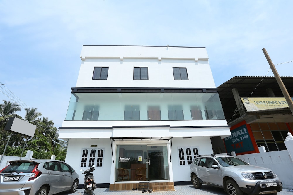 OYO 17186 Sunshine — hotel in Panamaram