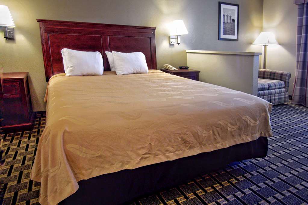 Quality Inn Moore Oklahoma City - photo 26