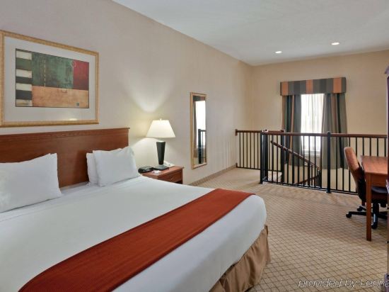Days Inn by Wyndham Dodge City - photo 12