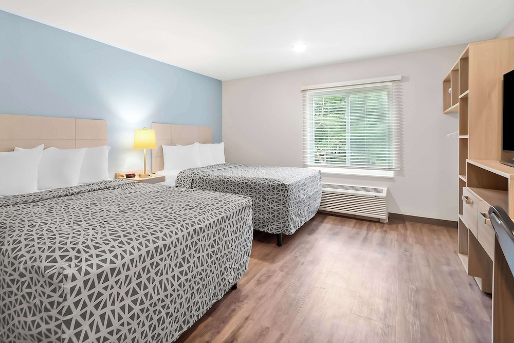 Woodspring Suites Pensacola West - photo 14