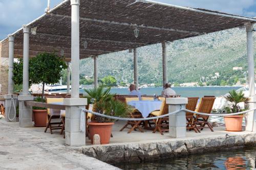 Astra Villas