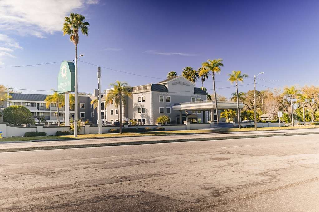 La Quinta Inn by Wyndham Tampa Near Busch Gardens - photo 3