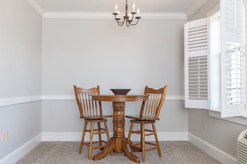 Selinsgrove Inn - photo 108