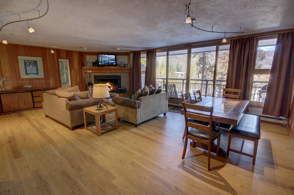 Pines 2074 — 4-Star Luxury Hotel in Keystone, United States