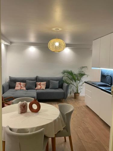 T3 Apercu Mer - last minute hotel in Antibes