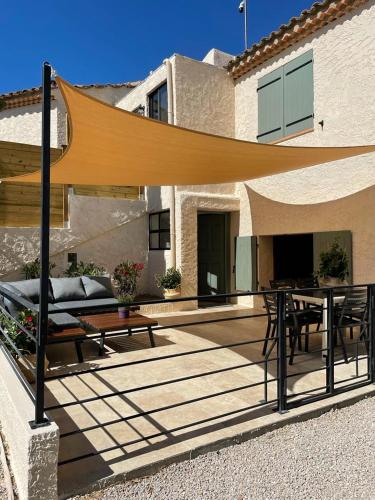 La Ribasse En Provence — hotel in Venelles
