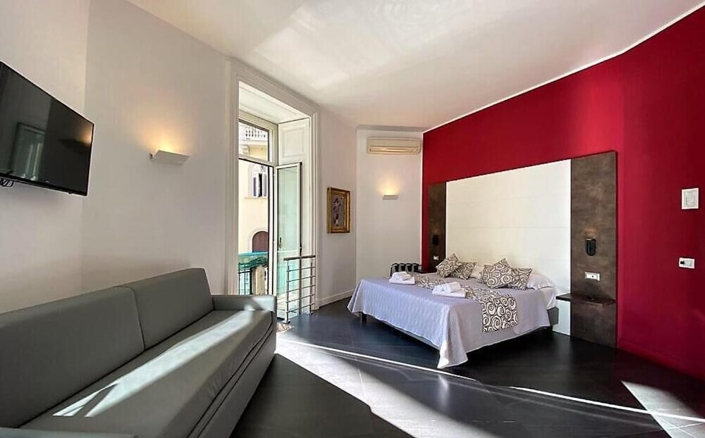 B&B Faleron — 4-Star Luxury Hotel in Naples, Italy