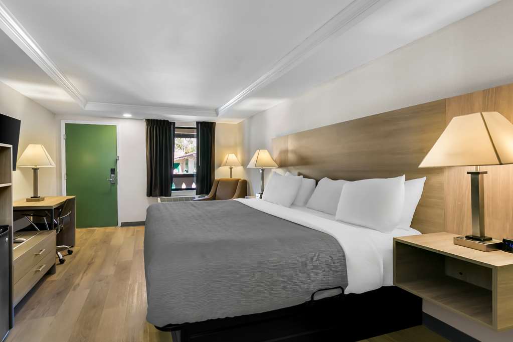 Quality Inn Downtown Helen - photo 9