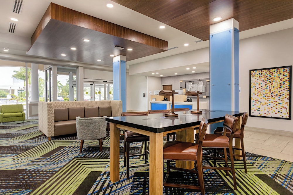 Holiday Inn Express & Suites Miramar - photo 42
