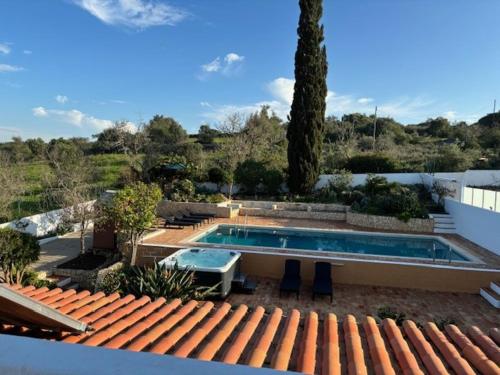 Villa Galvana — 4-Star Luxury Hotel in Guia, Portugal