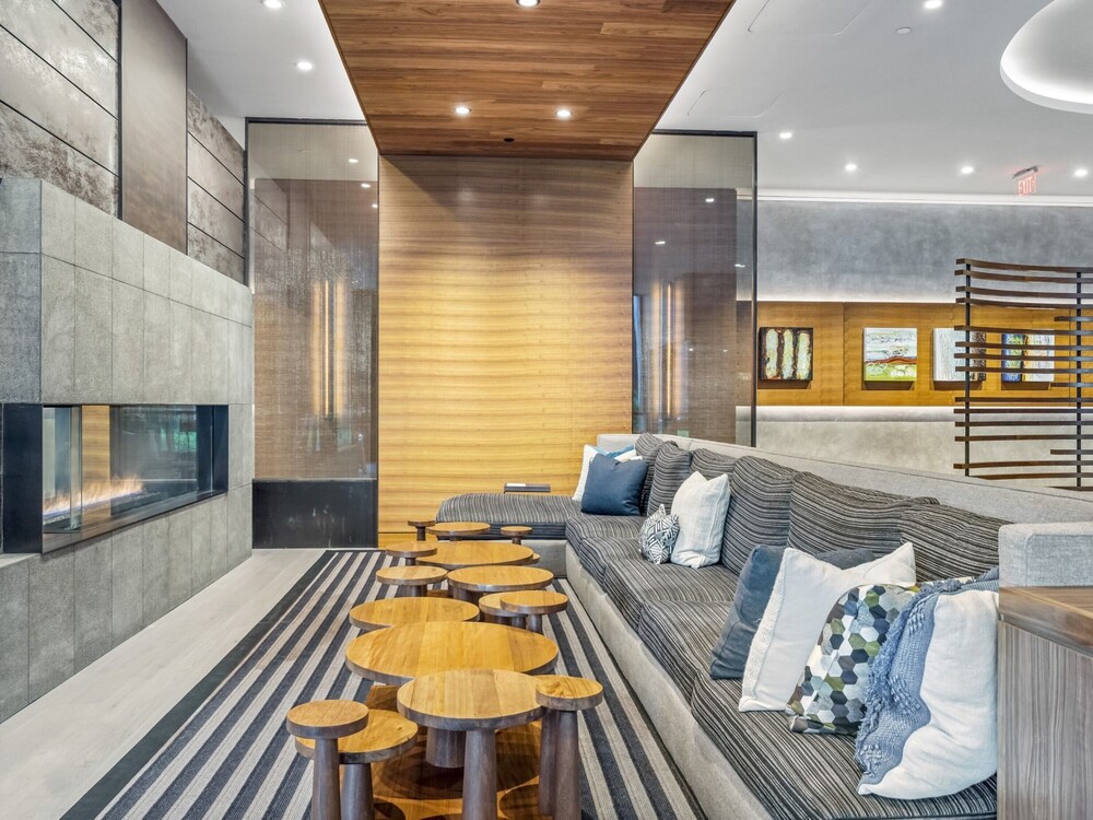 Global Luxury Suites at Reston Town Center - photo 5