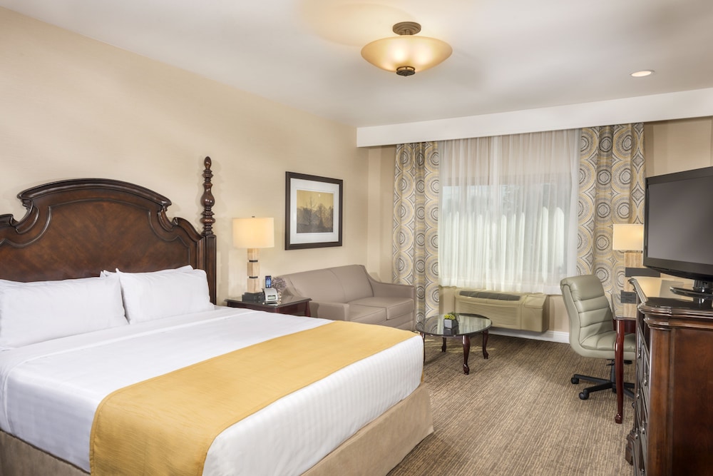 Ayres Suites Ontario at the Mills Mall Rancho Cucamonga - photo 2