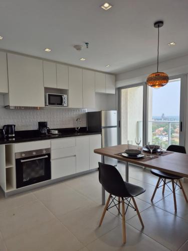 Molas Tower 114D1 in Asuncion, Paraguay