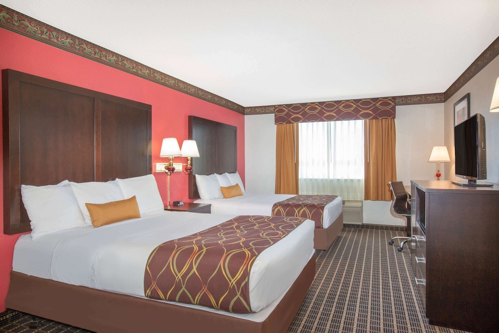 Holiday Inn Express Redding North by IHG - photo 25