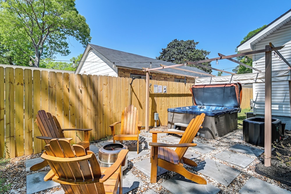 Private Hot Tub & Cold Plunge: Fayetteville Gem in Fayetteville, United States