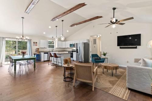 Fern Cottage Family Home — 4-Star Luxury Hotel in Gordonsville, United States