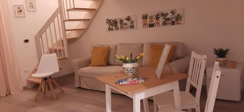 Il Poggiolo Fiorito in Taranto, Italy