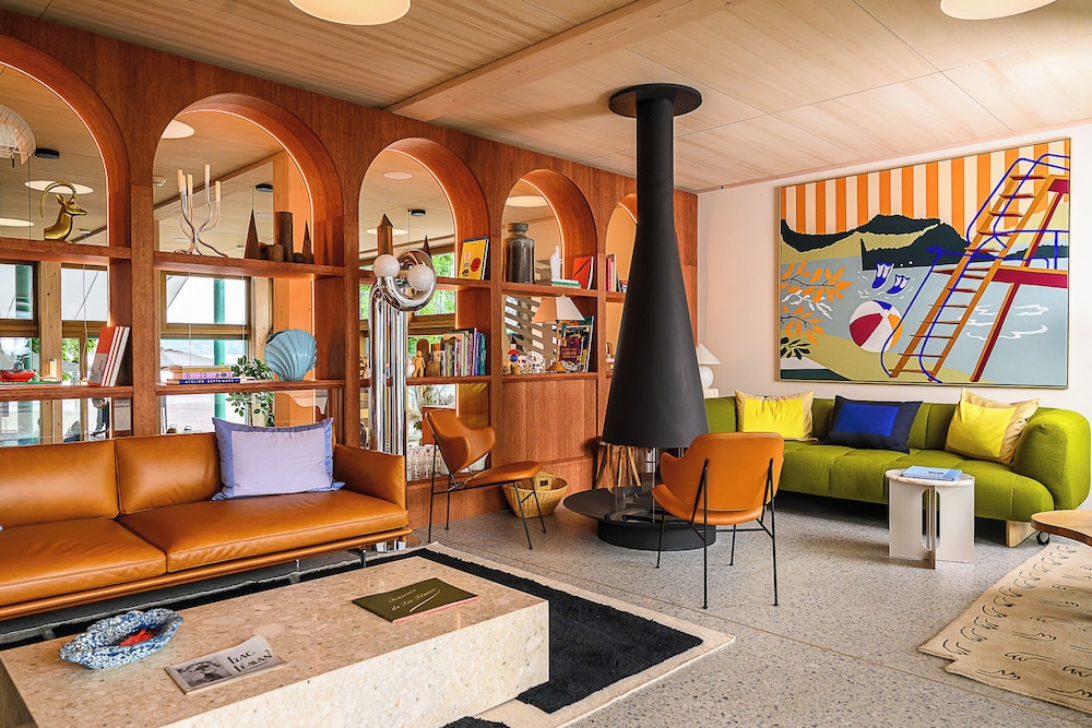 Auberge Port Gitana - carbon neutral hotel in Bellevue