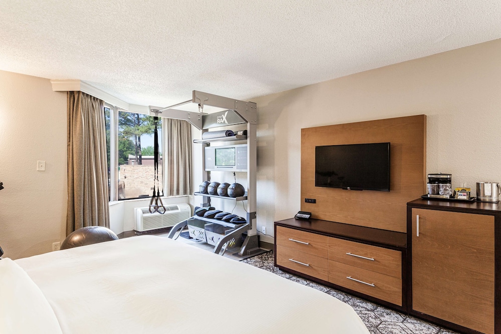 DoubleTree by Hilton Hotel Memphis - photo 30