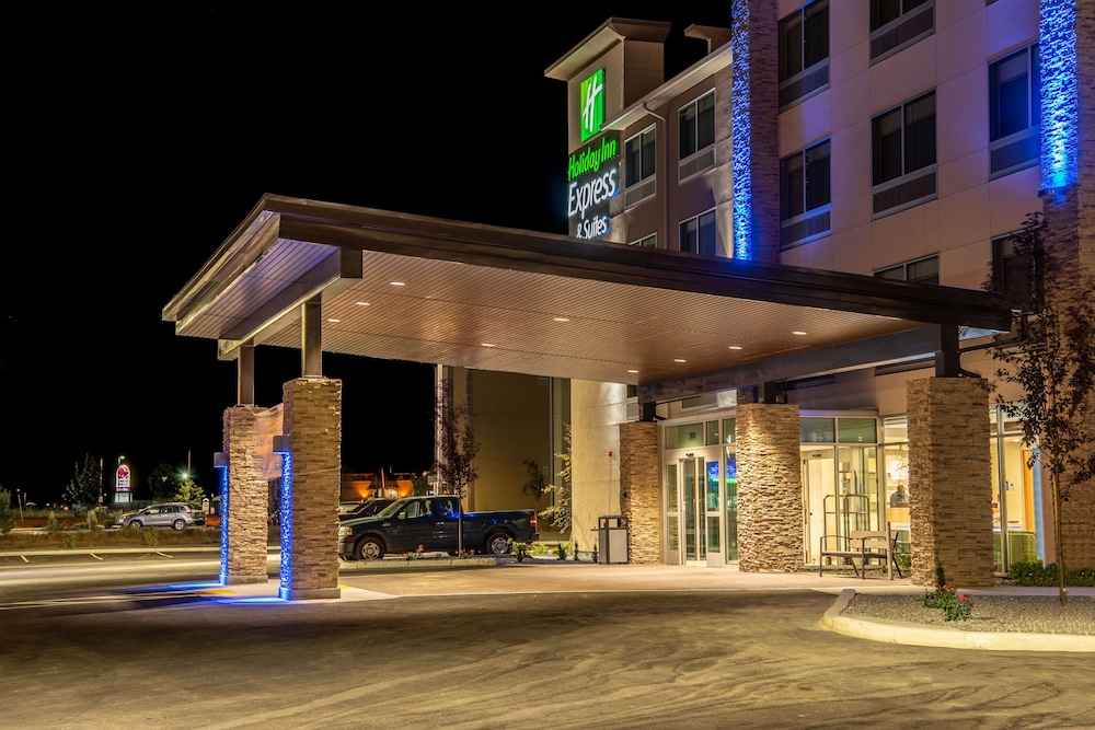 Holiday Inn Express & Suites Moses Lake by IHG - photo 40