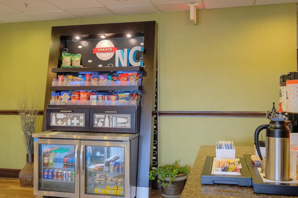 Hampton Inn Edenton - photo 67