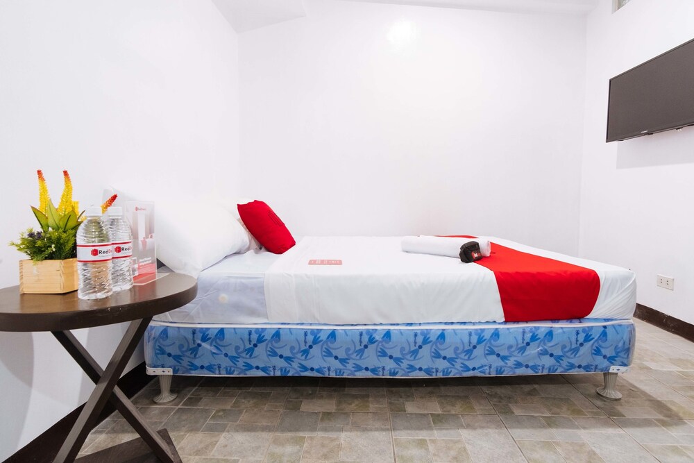 RedDoorz Plus @ Aurora Hill Baguio — Baguio — photo 2