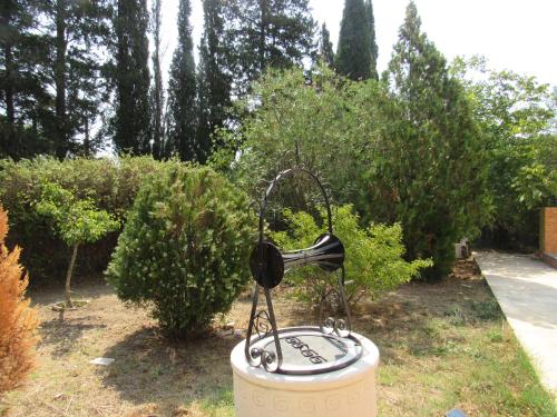 Catherine’s Maisonette — Unknown City — photo 3
